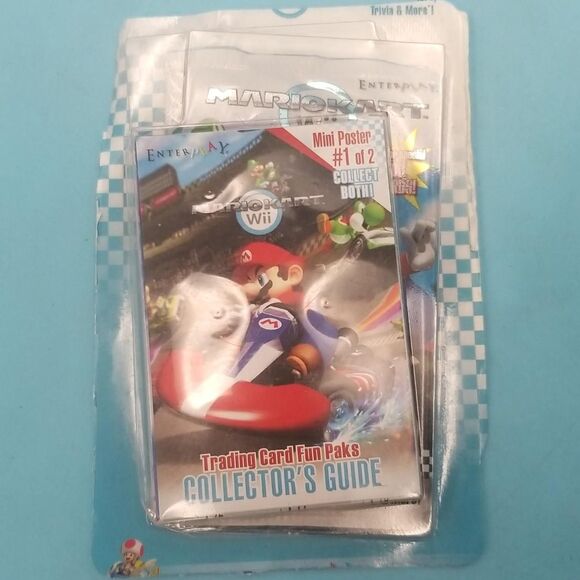Super Mario Collector's Lot: Figures, Cards & Case - Picture 2 of 5